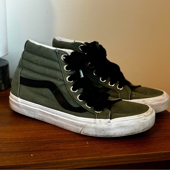 Shoes - Green High-Top Vans Sneakers Old school retro size 8.5